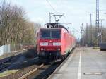146 031-0 bei der Einfahrt von Dsseldorf-Benrath als RE5  Rhein-Express  nach Emmerich am 30.03.08