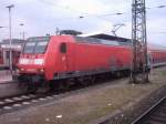 Baureihe 146 025-2 wartete am 30.04.2005 in Dortmund Hbf mit ihrem RE6 nach Dsseldorf auf die Abfahrt.