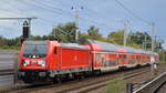 DB Regio AG - Region Nordost [D] mit  147 018  [NVR-Nummer: 91 80 6147 018-6 D-DB] und Regionalzug auf Dienstfahrt Richtung Bhf. Berlin Lichtenberg am 19.09.22 Berlin Blankenburg.