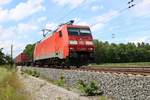 152 096-4 DB als Containerzug fährt in Radbruch auf der Bahnstrecke Hannover–Hamburg (KBS 110) Richtung Lüneburg.