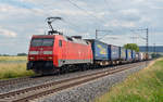 152 029 führte am 16.06.17 einen Zug des kombinierten Verkehrs durch Retzbach-Zellingen Richtung Gemünden.