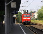 152 031-1 DB kommt als Lokzug aus Neuss nach Aachen-West und kommt aus Richtung  Mönchengladbach-Hbf,Rheydt-Hbf,Wickrath,Beckrath,Herrath,Erkelenz,Baal,Hückelhoven-Baal,Brachelen,Lindern,Süggerath und fährt durch Geilenkirchen in Richtung Frelenberg,Zweibrüggen,Übach-Palenberg,Rimburg,Finkenrath,Hofstadt,Herzogenrath, Kohlscheid,Richterich,Laurensberg,Aachen-West. 
Aufgenommen vom Bahnsteig 1 in Geilenkirchen.
Bei Sommerwetter am Nachmittag vom 22.6.2017.