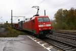 152 146-7 DB als gemischter Gz durchfährt den Bahnhof Schlüchtern auf der Bahnstrecke Fulda–Hanau (Kinzigtalbahn | KBS 615) auf Gleis 3 Richtung Hanau.