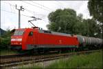 Die 152 159 bringt am Morgen des 27.06.2009 einen Bedarfszug mit Minerall warscheinlich von Ingolstadt nach Kufstein.