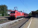 Br.152 076-6 durchfuhr den Bahnhof Stuttgart-Untertrkheim mit einem Gterzug, bestehend aus Autowagen und einer Reihe 6 Achser.