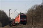 152 035 bringt wenige Minuten nach den beiden 140er einen weiteren gemischten Gterzug in Richtung Siegerland.