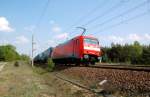 152 132 bespannt am 03.05.09 den LKW-Walter Richtung Halle(S), hier bei Muldenstein.