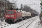 152 156 mit gemischtem Gterzug in Hagenow Land. 14.01.2010