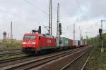 152 094 mit Containerzug am 7.10.11 in Duisburg-Bissingheim 