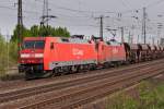 152 045-1 zieht mit einer Schwesterlok einen Ganzzug aus dem Bahnhof Grokorbetha in Richtung Weienfels (am 30.04.12)