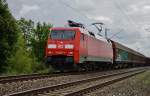 152 096-4 ist hier mit einen gemischten Güterzug am 08.09.15 bei Thüngersheim zu sehen.