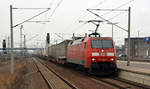 Mit einem Schenker-KLV rollte 152 089 am 12.02.17 durch Bitterfeld Richtung Leipzig.