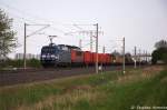 152 136-8  Albatros-Express  DB Schenker Rail Deutschland AG mit der Wagenlok 155 068-0 und einem gemischtem Gterzug in Vietznitz und fuhr in Richtung Friesack weiter.