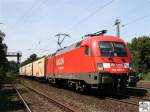 182 003-4 mit einen gemischten Gterzug erreicht am 30 Juli 2008 aus Richtung Wrzburg kommend die Stadt Frth / Bayern.
