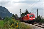 182 023 (9180 6182 023-2 D-DB) bringt einen Gterzug von Mnchen nach Kufstein.