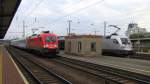 Zwei Taurus-hnliche Fahrzeuge im Cottbuser Hbf.