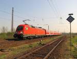 DB 182 010-9 mit der RB 16315 von Eisenach nach Halle (S) Hbf, in Naumburg (S); 20.04.2011