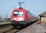 182 014 verlie am 10.04.11 mit einer RB nach Halle/Saale den Bahnhof Grokorbetha Richtung Leuna.