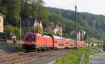 182 019 fuhr am Abend des 02.07.13 mit einer S1 nach Schna durch Knigstein Richtung Bad Schandau.