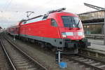 182 017-4 RE 4358(Wünsdorf-Waldstadt-Rostock)kurz nach der Ankunft im Rostocker Hbf.18.11.2016 