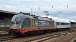 Locomore/FlixBus mit der Hectorrail  242.517  [Name: Fitzgerald] und einem HEROS Personenwagen am 13.03.18 Bf. Flughafen Berlin-Schönefeld.