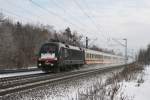 182 526 mit IC 2082 „Knigsee“ am 02.01.2011 in Haar.