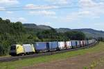 182 510 von TX mit Gterzug am 12.08.12 bei Harrbach