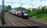 182 536 (ES 64 U2-036) zieht HKX 1803 Köln Hbf - Hamburg-Altona 