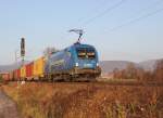 Der MWB-Taurus 182 912-6 war am 10.12.2013 mit einem Containerzug in Richtung Süden unterwegs.