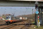 Hectorrail 242.502  Zurg  am 27.3.14 mit einem KLV in Duisburg-Entenfang.