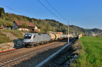 182 600 mit einem Kesselzug am 12.04.2016 bei Wernstein am Inn.