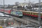 Durchfahrt der RE1 Richtung Frankfurt /Oder in Ostkreuz im Januar 2013