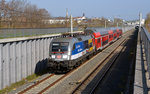 182 016 erreicht mit einer S2 nach Connewitz am 09.04.16 den Haltepunkt Leipzig MDR.