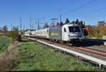 Eines sonnigen November-Tages überführte 183 500-8 (Siemens ES64U4-B) sechs Mittelwagen des ICE-4-Triebzugs 9034 entlang der Blockstelle Zscherben Richtung Halle Rosengarten. Mit dabei hatte sie noch einige Kuppelwagen sowie 111 222-6 am Zugende.

🧰 RailAdventure GmbH
🕓 6.11.2022 | 13:46 Uhr