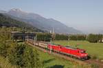 185 252 + 185... mit Güterzug bei Gaishorn am 28.09.2017.