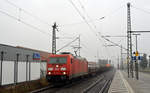 185 307 führte am 21.12.17 ihren gemischten Güterzug durch Delitzsch Richtung Leipzig.