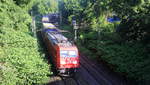 185 361-3 DB  kommt mit einem  LKW-Zug aus Zeebrugge-Vorming(B) nach Novara-Boschetto(I) und kommt aus Richtung Aachen-West,Aachen-Schanz und fährt in Richtung