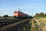 185 076-7 mit einem Klv bei Gubberath Fürth Hecke gerade vor fünf Minuten gen Rheydt fahrend. 26.6.2018