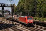185 159-1 ist am 25. Juli 2018 in Offenburg mit einem Güterzug unterwegs. 