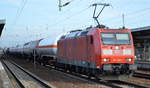 DB Cargo Deutschland AG mit  185 159-1  [NVR-Number: 91 80 6185 159-1 D-DB] und gemischtem Kesselwagenzug am 30.01.19 Bf. Flughafen Berlin-Schönefeld.
