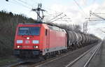 DB Cargo Deutschland AG mit  185 358-9  [NVR-Number: 91 80 6185 358-9 D-DB] und Kesselwagenzug (Benzol) am 11.02.19 Durchfahrt Bf. Berlin-Hohenschönhausen.