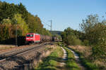 185 388 mit einem Kesselwagenzug bei Postbauer-Heng Richtung Nürnberg, 27.09.2018