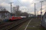 185 007-2 und 185 078-3 beide von DB kommen mit einem gemischten Güterzug aus Richtung Kölner-Südbrücke und fuhren durch Köln-Süd in Richtung Köln-West.
Aufgenommen vom Bahnsteig 4 in Köln-Süd.
Am Nachmittag vom 19.1.2020.