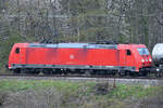 Die Elektrolokomotive 185 236-7 war Mitte April 2021 in Witten-Bommern zu sehen.