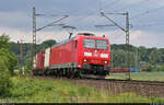Ein langer Containerzug windet sich mit 185 010-6 bei Friedland (Niedersachsen) Richtung Eichenberg.

🧰 DB Cargo
🚩 Bahnstrecke Frankfurt–Göttingen (KBS 613)
🕓 10.7.2021 | 15:06 Uhr