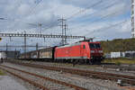 DB Lok 185 099-9 durchfährt den Bahnhof Pratteln.