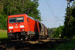 185 267 mit einem gemischten Güterzug bei Mimberg Richtung Nürnberg Rbf, 23.06.2020
