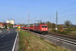 185 275 mit einem Kohlezug am 08.11.2020 in Obernjesa