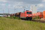185 267 führte am 28.06.23 einen gemischten Güterzug durch Delitzsch Richtung Eilenburg.