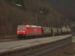 185 293-8 zieht einen Gterzug in Richtung Stuttgart durch Geislingen(Steige).